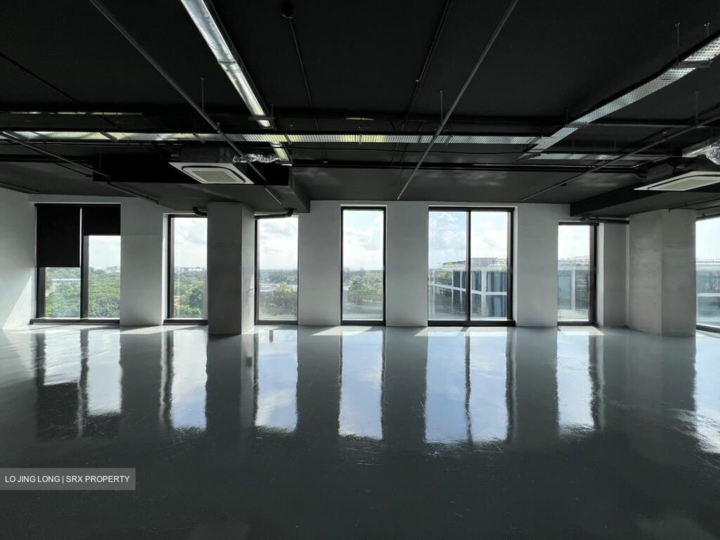 THE KINGSMEN EXPERIENCE (D16), Office #457224901